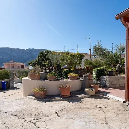 Holiday home Le Lantane